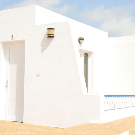 Apartamentos El Marinero - Avenida 塞博河畔卡莱塔 外观 照片