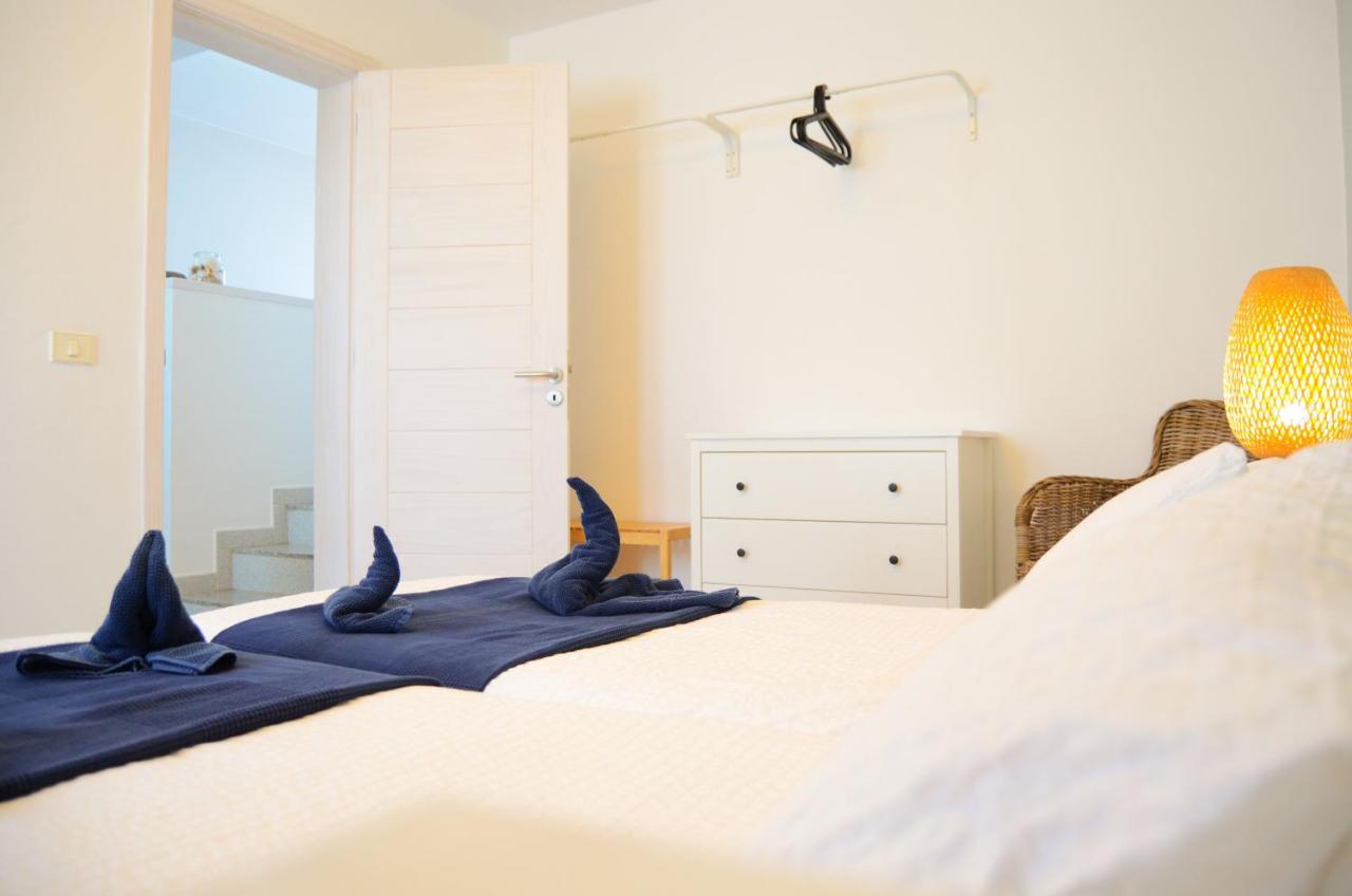 Apartamentos El Marinero - Avenida 塞博河畔卡莱塔 外观 照片