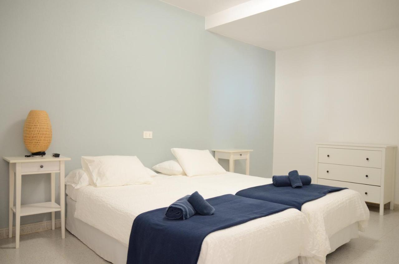 Apartamentos El Marinero - Avenida 塞博河畔卡莱塔 外观 照片